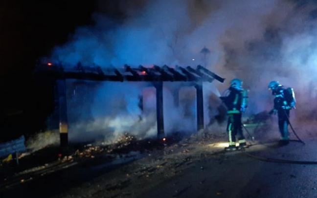 Los Bomberos sofocan las llamas